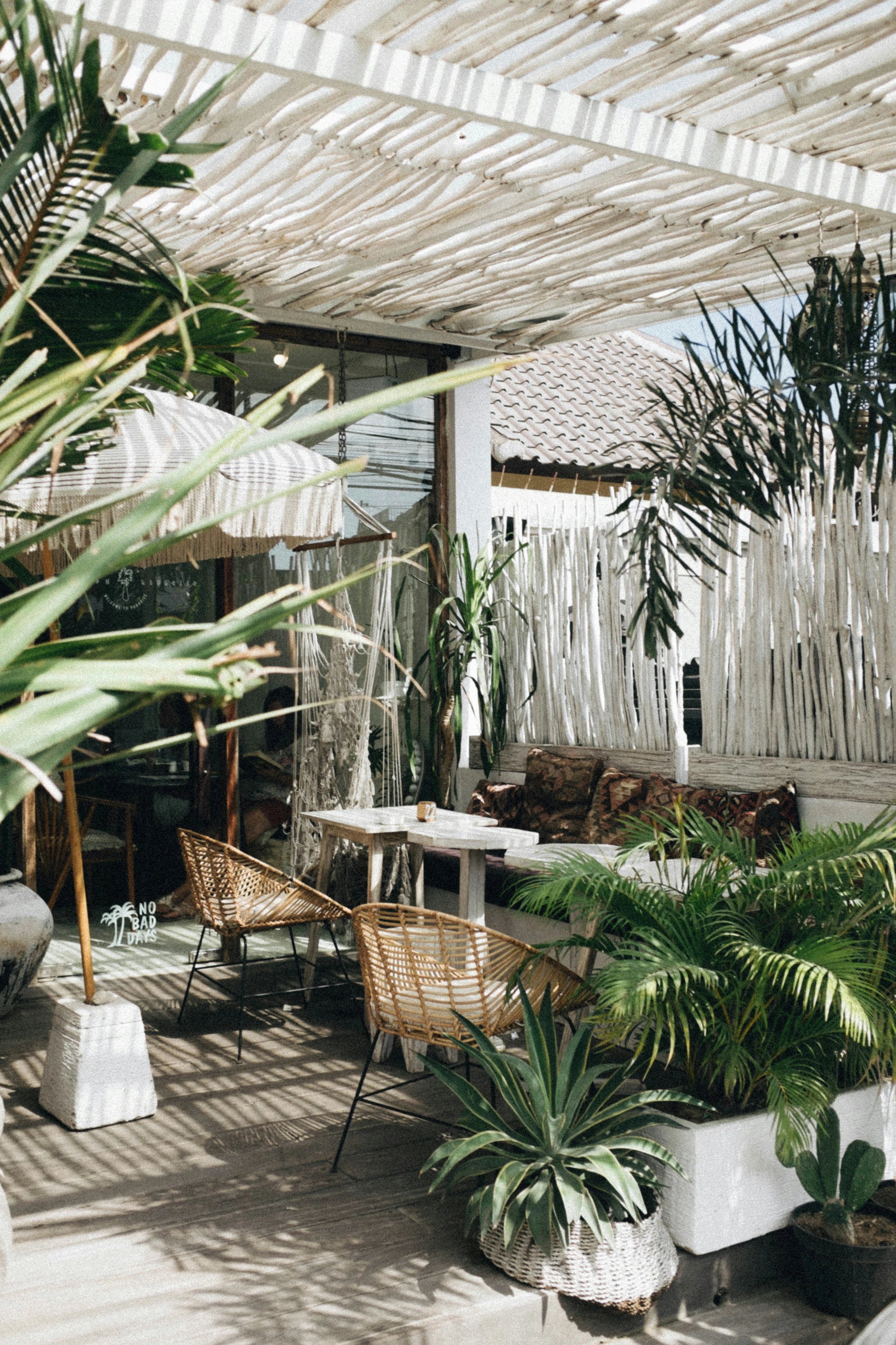 Decor & Gadgets